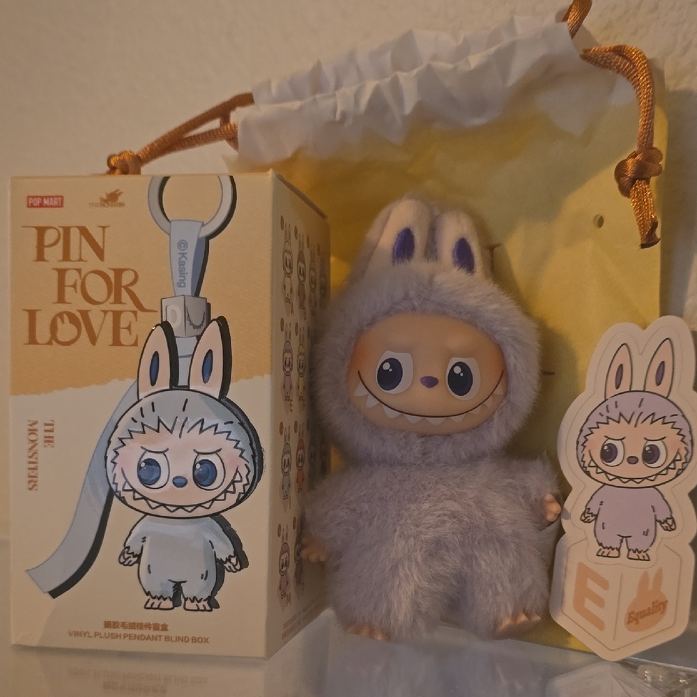 Pin For Love Labubu - Confirmed E